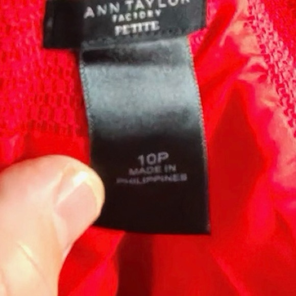 Ann Taylor Vibrant Red Pencil Skirt - Picture 8 of 10